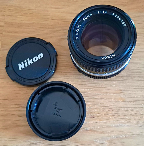 Nikon nikkor 1 4 - mm, f/1.4