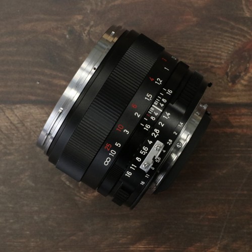 Carl zeiss planar 1 4 - carl,