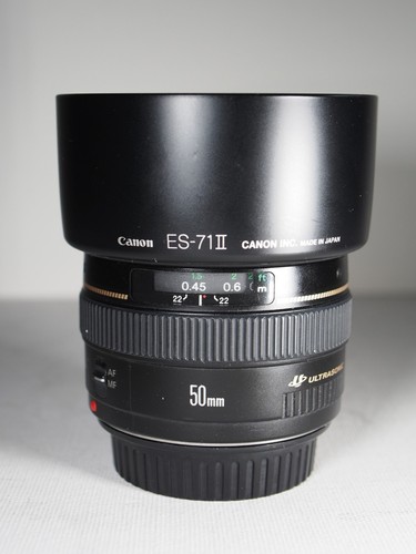 Canon 50mm usm - f/1.4,